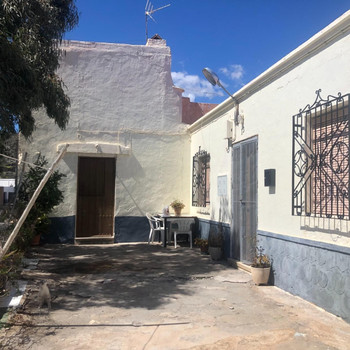 Prächtiges Haus in La Alqueria, sehr geräumig mit Garten und Garage