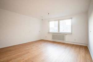 Renovierte 4 Zimmerwohnung mit Balkon, Fahrstuhl und TG-Platz in Bielefeld Stieghorst – Die vollständige Adresse der Immobilie erhältst du vom Anbieter., 33605 Stieghorst, Bielefeld – Vorschaubild 4