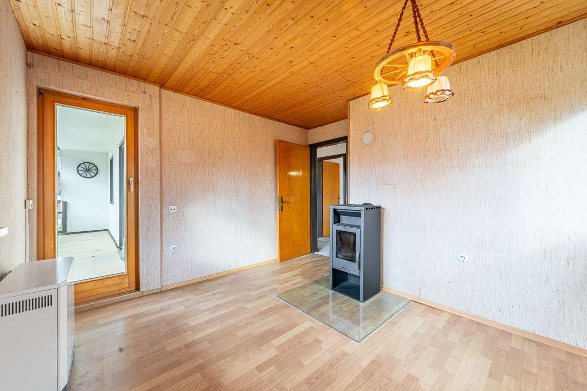 Immobilie in Tutzing - Einfamilienhaus mit großem Grundstück
& viel Raum für neue Ideen - Bild 5