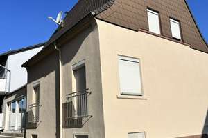 Einfamilienhaus mit Doppelcarport und Wintergarten