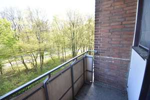Frisch renoviert! Ideal geschnittene 3-Zimmer-Wohnung mit 2 Balkonen  – Paul-Bonatz-Straße 27, 40595 Garath, Düsseldorf – Vorschaubild 12