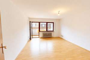 *Niedrige Provision* Neckarstadt-Ost: Bezugsfreie 3-Zimmer-Wohnung, teilrenoviert, mit Stellplatz – 68167 Neckarstadt-Ost/Wohlgelegen, Mannheim – Vorschaubild 2