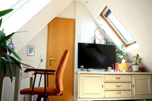großzügige 4-Raum-Maisonette-Wohnung mit Balkon und Einbauküche in Nürnberg – Kopernikusplatz 38, 90459 Galgenhof, Nürnberg – Vorschaubild 16