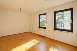 Sonnige 3-Zimmer-Wohnung mit Balkon ins Grüne in Solingen-Höhscheid – Die vollständige Adresse der Immobilie erhältst du vom Anbieter., 42657 Burg/Höhscheid, Solingen – Vorschaubild 4