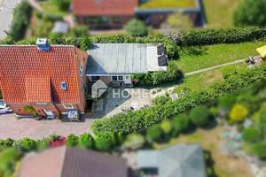 Handwerker aufgepasst! Einfamilienhaus mit fünf Zimmern, Nebengebäude und Garten in Oldenburg/H.