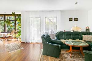 Top gepflegtes EFH mit Gartenparadies, Terrasse, Kamin, Carport und Wohlfühlatmosphäre – Die vollständige Adresse der Immobilie erhältst du vom Anbieter., 4425 Taucha – Vorschaubild 10