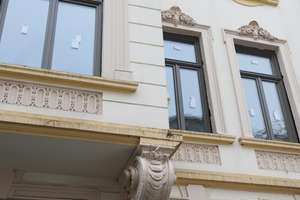 Jugendstil-  Sanierungsbedürftige Altbauwohnung  in Top-Lage! +Balkon + über 50qm Spitzboden – Hartwigstr 2, 30169 Calenberger Neustadt, Hannover – Vorschaubild 2