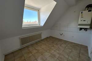 Helle 2 Zimmer-Dachgeschosswohnung zentral in Bremerhaven – Schönianstraße 32, 27570 Geestemünde, Bremerhaven – Vorschaubild 5