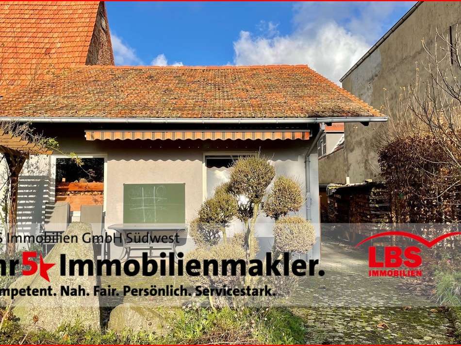 Rückansicht Doppelgarage