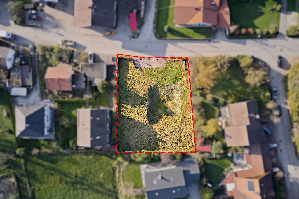 3 Exklusive Grundstücke in Berg-Bachhausen – Baugenehmigung inklusive!