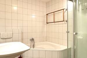 Property thumbnail 25