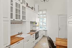 Charmanter Altbau mit Charakter: 3-Zimmer-Wohnung mit Fischgrätenparkett im 1. OG nahe Ku'damm. – Die vollständige Adresse der Immobilie erhältst du vom Anbieter., 10707 Wilmersdorf, Berlin – Vorschaubild 20