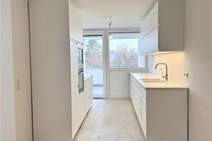 Neu renovierte 4-Zimmer-Wohnung mit Balkon, Aufzug & Tiefgarage am Cramer-Klett-Park – Äußere Cramer-Klett-Straße 5, 90489 Wöhrd, Nürnberg – Vorschaubild 3