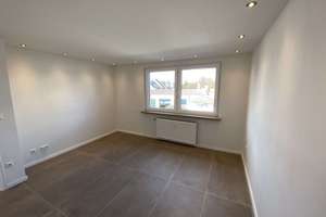 modern, zentral, hell, offen, heizgünstig, schönes Bad u. Steinboden, Einbaustrahler – Neumühler Str. 48, 46149 Schwarze Heide, Oberhausen – Vorschaubild 9