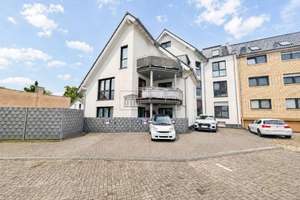 Traumhafte Maisonette-Wohnung direkt am Rhein in Niehl – 50735 Niehl, Köln – Vorschaubild 1
