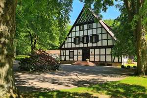Stilvolle Fachwerkvilla mit traumhafter Aussicht auf einem parkähnlichen Grundstück! – Die vollständige Adresse der Immobilie erhältst du vom Anbieter., 32257 Bünde – Vorschaubild 3