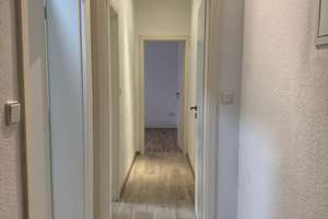 Leerstehende 2-Zimmer-Wohnung direkt gegenüber dem KIT – Kaiserstraße 19, 76131 Innenstadt-Ost, Karlsruhe – Vorschaubild 3