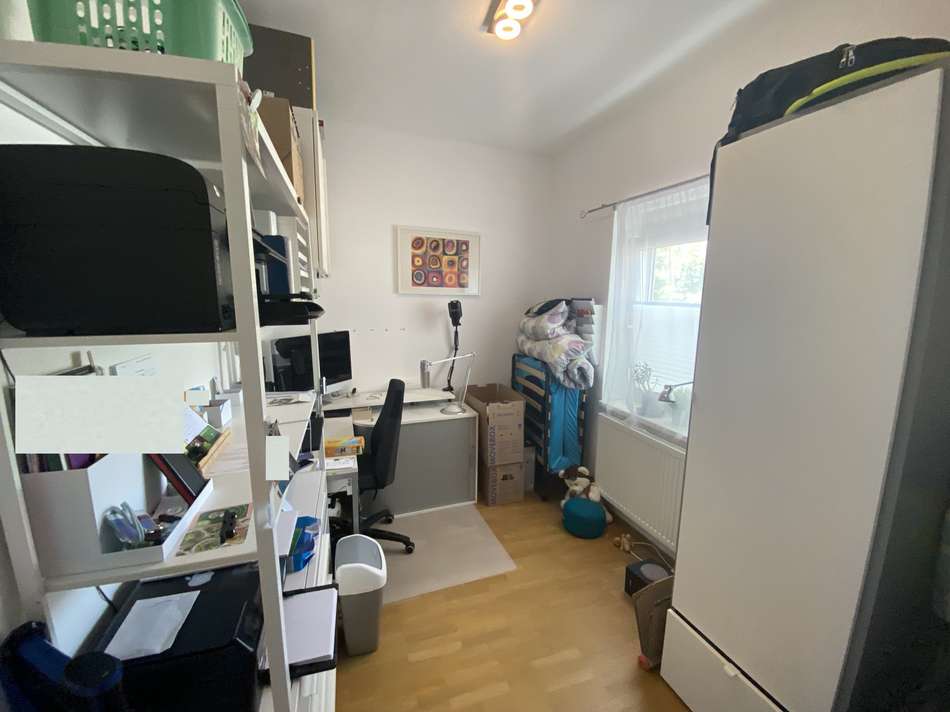 Büro EG links