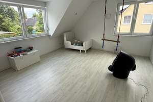 Moderne Doppelhaushälfte mit ca. 220 m² Fläche und Garten in Buckow zu vermieten – 12353 Buckow, Berlin – Vorschaubild 23