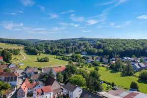 Solides Mehrfamilienhaus mit Entwicklungsperspektive  und attraktiver Vermietungssituation – Die vollständige Adresse der Immobilie erhältst du vom Anbieter., 65719 Hofheim am Taunus – Vorschaubild 3