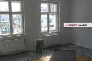 IMMOBERLIN.de - Ausbaufähiges Ein-/Zweifamilienhaus auf großem Westgrundstück mit Neubaupotential – Berlin – Vorschaubild 3