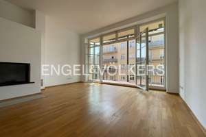 Bezugsfrei: 5 -Zimmer-Wohnung mit Balkon, TG-Stellplatz und Lift in Zentrumslage! – Die vollständige Adresse der Immobilie erhältst du vom Anbieter., 4105 Zentrum-Nord, Leipzig – Vorschaubild 2