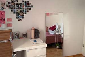 Bezugsfertige, voll möblierte 2-Zimmer-Dachgeschosswohnung mit zwei Balkonen in Düsseldorf-Derendorf – Römerstraße 22, 40476 Derendorf, Düsseldorf – Vorschaubild 3
