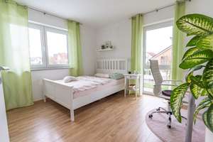 Stilvolles Einfamilienhaus mit Garage, Carport und hochwertiger Ausstattung in Balingen-Engstlatt – Die vollständige Adresse der Immobilie erhältst du vom Anbieter., 72336 Balingen – Vorschaubild 10