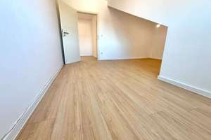 Exklusive Dachgeschosswohnung- frisch saniert & sofort bezugsfertig – Die vollständige Adresse der Immobilie erhältst du vom Anbieter., 45138 Südostviertel, Essen – Vorschaubild 8