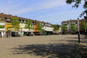 Maisonettewohnung in direkter Rheinnähe mit Balkon, Kamin & Einbauküche im Herzen von Rodenkirchen – Die vollständige Adresse der Immobilie erhältst du vom Anbieter., 50996 Rodenkirchen (Ortsteil), Köln – Vorschaubild 23