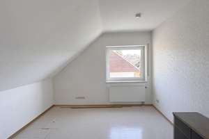 Großes Wohnhaus Energieklasse A für 1-3 Parteien oder Büro, Wintergarten, Garagen in Bebra – 36179 Bebra – Vorschaubild 25
