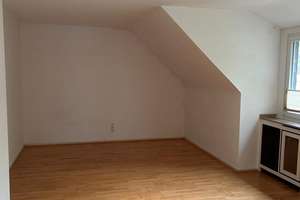 Helle 3-Zimmer-Wohnung mit großem Gemeinschaftsgarten in ruhiger Lage – Eitelstraße 13, 40472 Rath, Düsseldorf – Vorschaubild 3