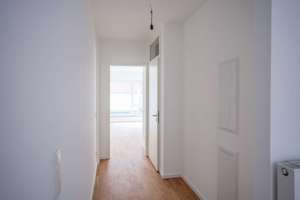 Bezugsfertige 2-Zimmer-Wohnung mit Terrasse im Innenhof – 50969 Zollstock, Köln – Vorschaubild 3