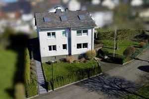 Einfamilienhaus mit gehobener Ausstattung und ca. 195 m² Wfl. in ruhiger Lage von Arnsberg-Oeventrop – Die vollständige Adresse der Immobilie erhältst du vom Anbieter., 59823 Arnsberg – Vorschaubild 1