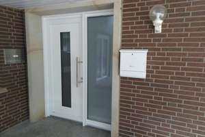 Schöne 4-Raum-Wohnung + Küche  mit Dachterrasse und eigenem Haustüreingang