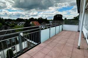Schwachhausen umfangreich modernisierte 2,5 Zi. DG-Whg. m. Dachterrasse und Kamin, EBK und Bad neu – Die vollständige Adresse der Immobilie erhältst du vom Anbieter., 28213 Neu-Schwachhausen, Bremen – Vorschaubild 13