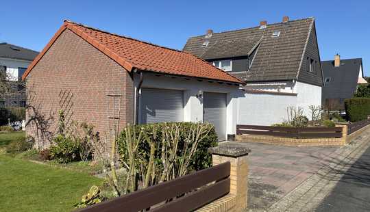 Bild von reserviert - 6 Zi. Einfamilienhaus mit Doppelgarage, EBK, neues Bad, Garten