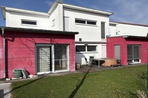 Neuwertiges und modernes Einfamilienhaus mit großem Grundstück in Burgrieden – Die vollständige Adresse der Immobilie erhältst du vom Anbieter., 88483 Burgrieden – Vorschaubild 3