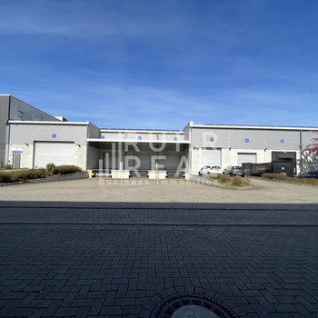 Attraktiver Logistikkomplex in Düsseldorf | zahlreiche Rampen | optimal Anbindung