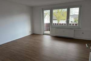 UMFANGREICH RENOVIERT! _ 3-RAUM-WOHNUNG MIT WANNENBAD, GÄSTE-WC UND BALKON IM DUISBURGER-SÜDEN! – Sittardsberger Allee 95, 47249 Buchholz, Duisburg – Vorschaubild 3