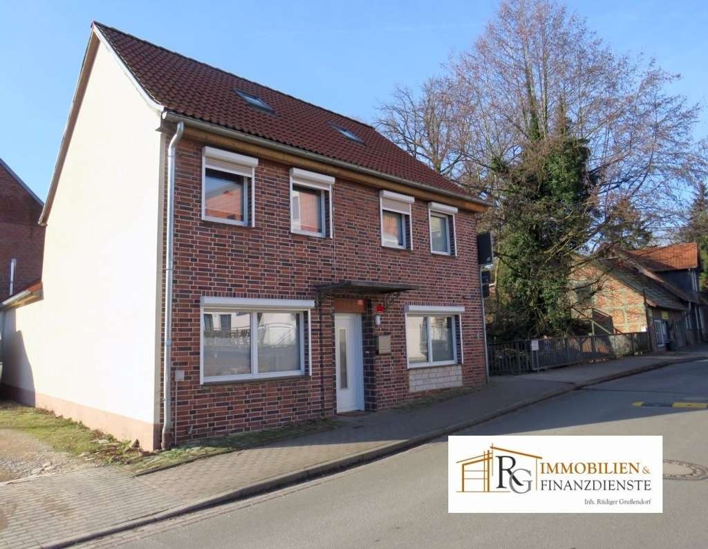 Immobilie in Brome - Keine Käuferprovision! Modernisiertes 3-Parteienhaus in zentraler Wohnlage - Bild 0