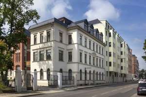 Sanierter denkmalgeschützter Altbau mit BALKON/PARKETT/FuboHeizung