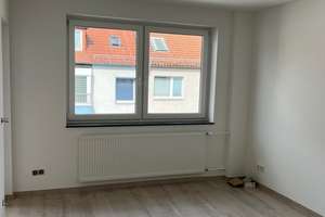 Top sanierte 3 Zimmer-Wohnung mit Balkon – Hallerstrasse 9, 30161 Oststadt, Hannover – Vorschaubild 4