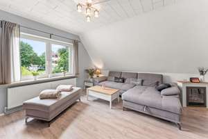 Surheide - Gepflegte Eigentumswohnung mit Gartenanteil in gefragter Lage – Die vollständige Adresse der Immobilie erhältst du vom Anbieter., 27574 Surheide, Bremerhaven – Vorschaubild 2