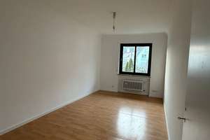 Modernisierte DHH in absoluter Top-Lage/ Garten & Balkon/ Ubahn Nähe – Die vollständige Adresse der Immobilie erhältst du vom Anbieter., 81477 Obersendling, München – Vorschaubild 8