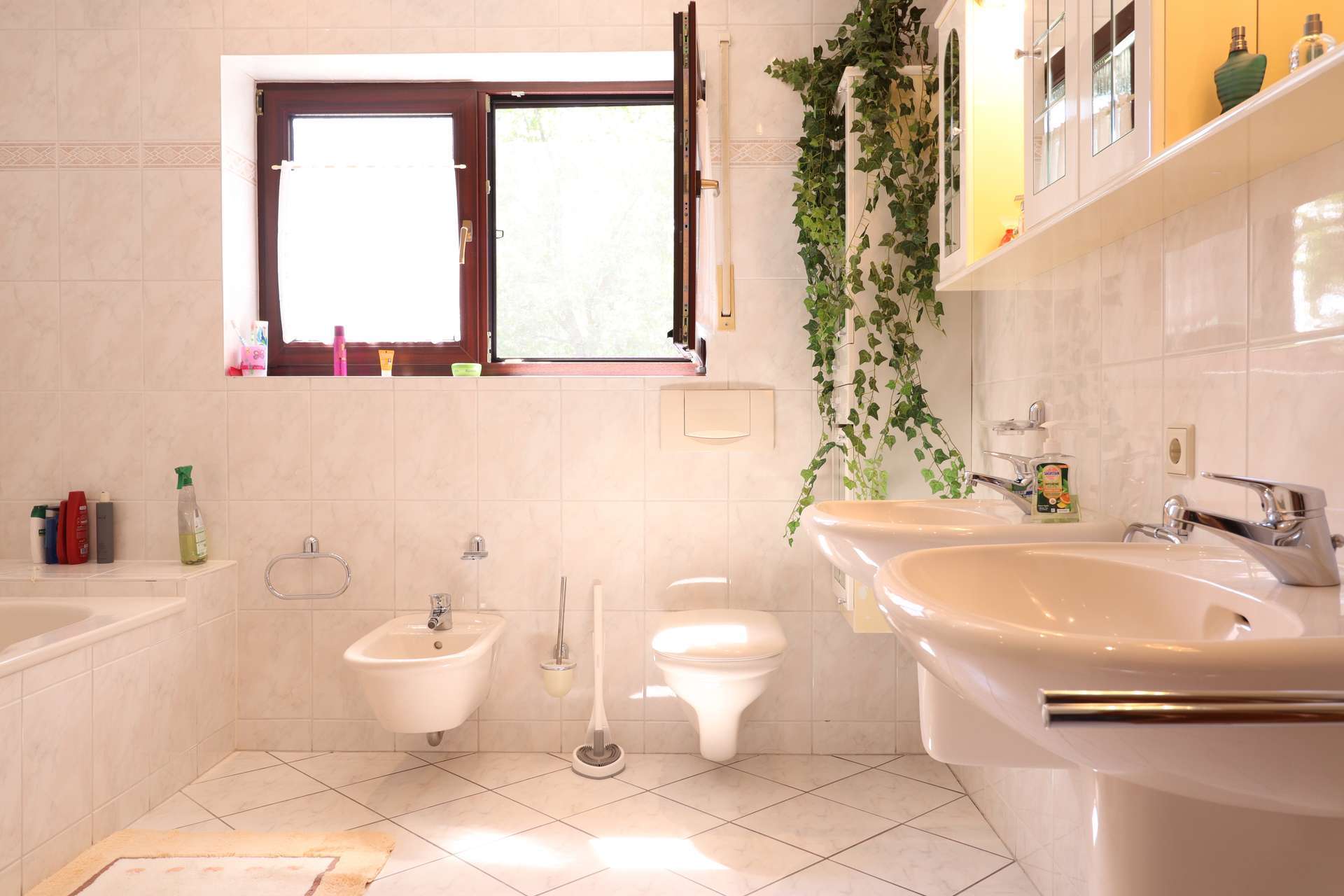 Immobilie in Rheinau - Ruhig gelegenes Mehrgenerationenhaus mit Garten und Vermietungsmöglichkeit - Bild 7