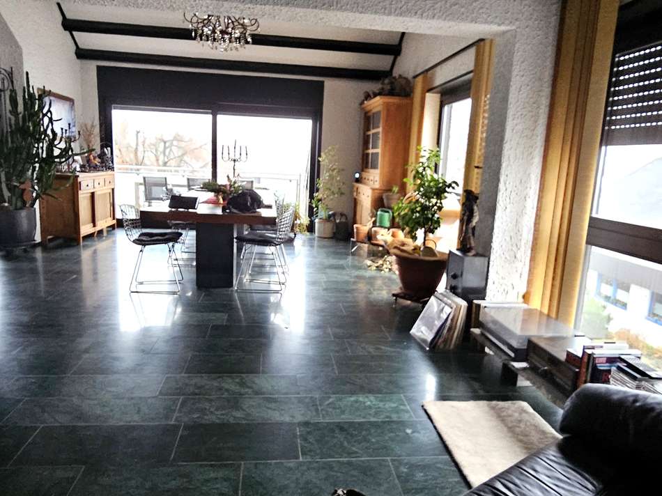 Teilansicht Eßzimmer