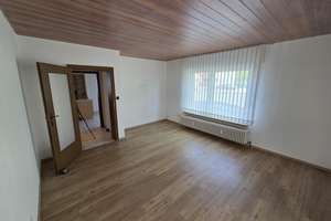Gepflegte 3-Zimmer-Wohnung mit überdachter Terrasse und Gartenanteil in Karlsruhe-Knielingen – Die vollständige Adresse der Immobilie erhältst du vom Anbieter., 76187 Knielingen, Karlsruhe – Vorschaubild 5