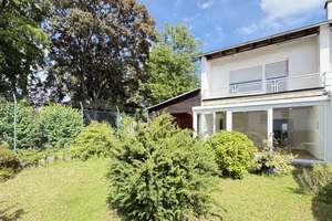 Gepflegtes Reihenendhaus mit Garten, Terrasse und Balkon in beliebter Wohnlage