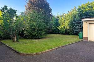 Maintal-Dörnigheim, freistehendes 3-Familien-Haus, 663 m² Grdst., 207 m² Wfl., 2 Garagen, 640.000,- – Die vollständige Adresse der Immobilie erhältst du vom Anbieter., 63477 Maintal – Vorschaubild 7